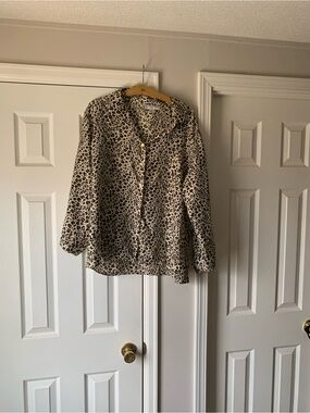 Casual Corner Leopard Print Button-Front blouse- Beige and Black